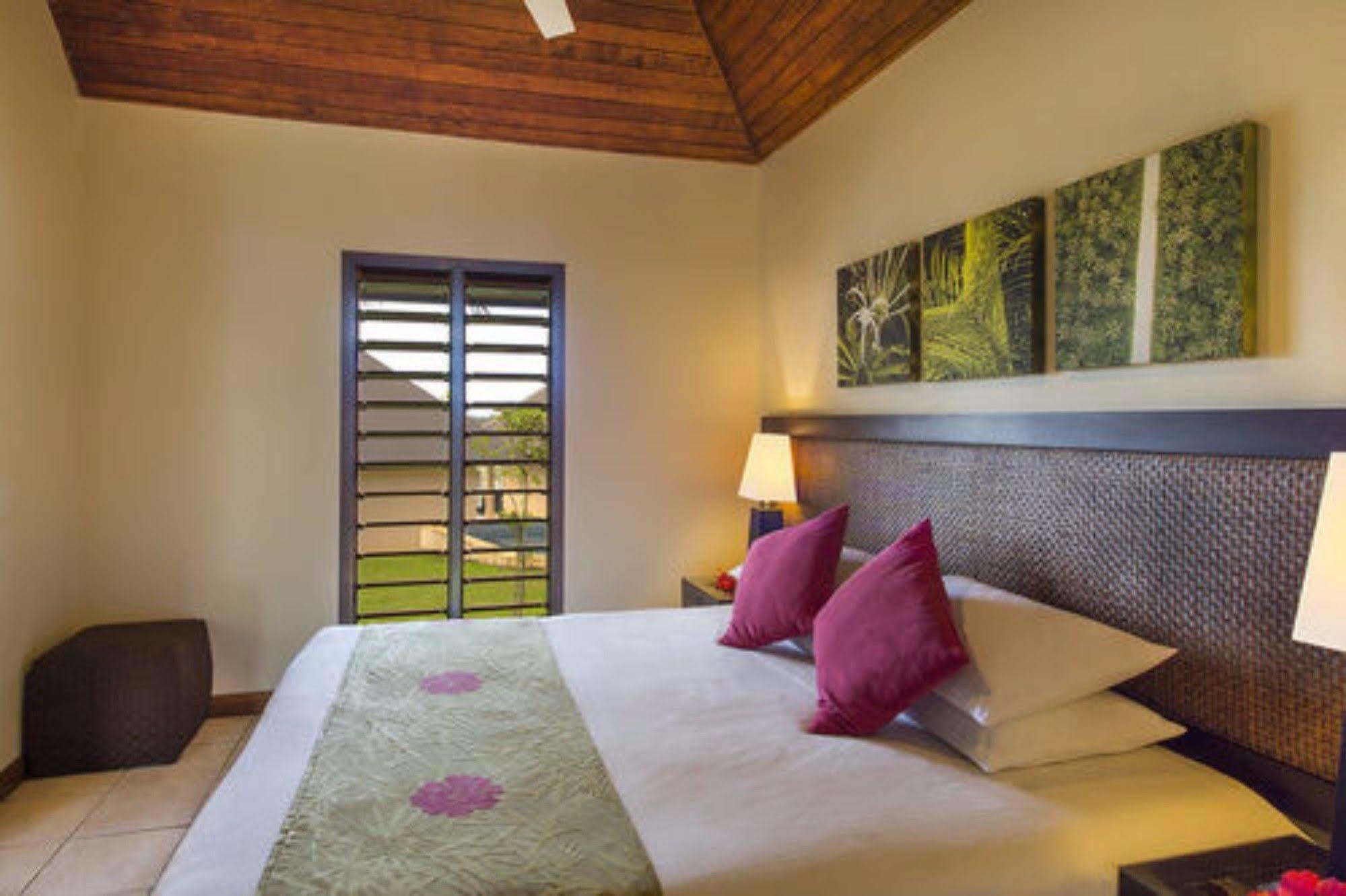 Mangoes Resort (Adults Only) Port Vila Zewnętrze zdjęcie
